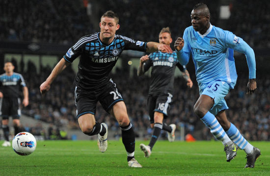 某队在遭遇 某队在遭遇